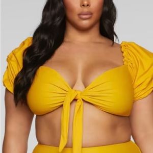 Fashion to Figure NWOT Plus Size Front Tie Swim Top